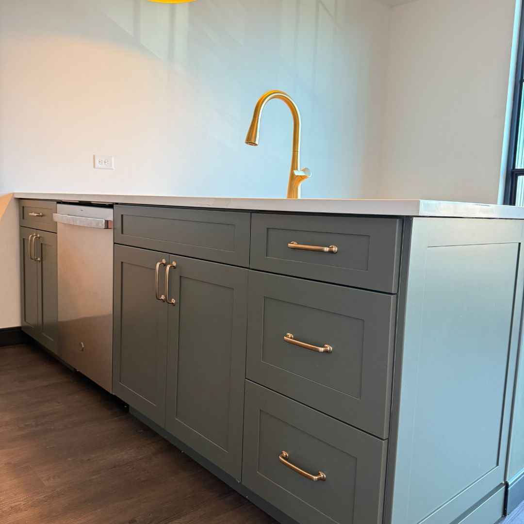 Memoir May Hosiery countertop installation